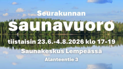 Sininen järvi ja vihreää metsää, metsä heijastuu järveen